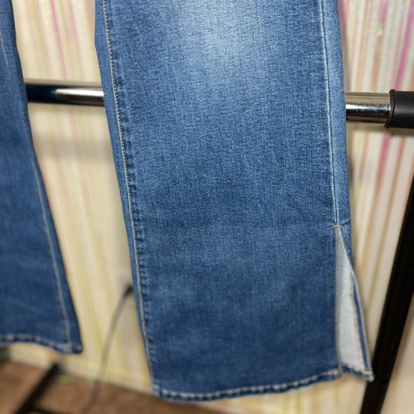 Miss Lola flare Jeans - Picture 6 of 9